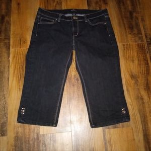 New White House Black Market Black Denim Pedal Pushers Size 8